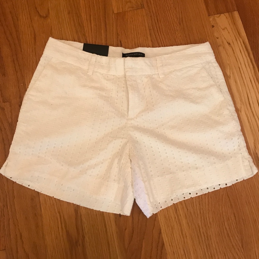 Banana Republic White Eyelet Lace Shorts