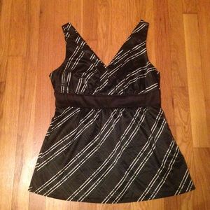 NY&Co. Sleeveless Blouse
