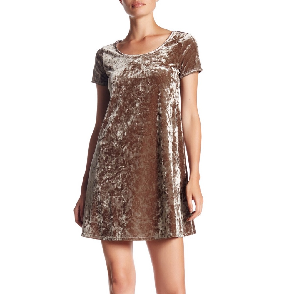 ⚡️2 for 15⚡️ Velvet Scoop Neck Dress