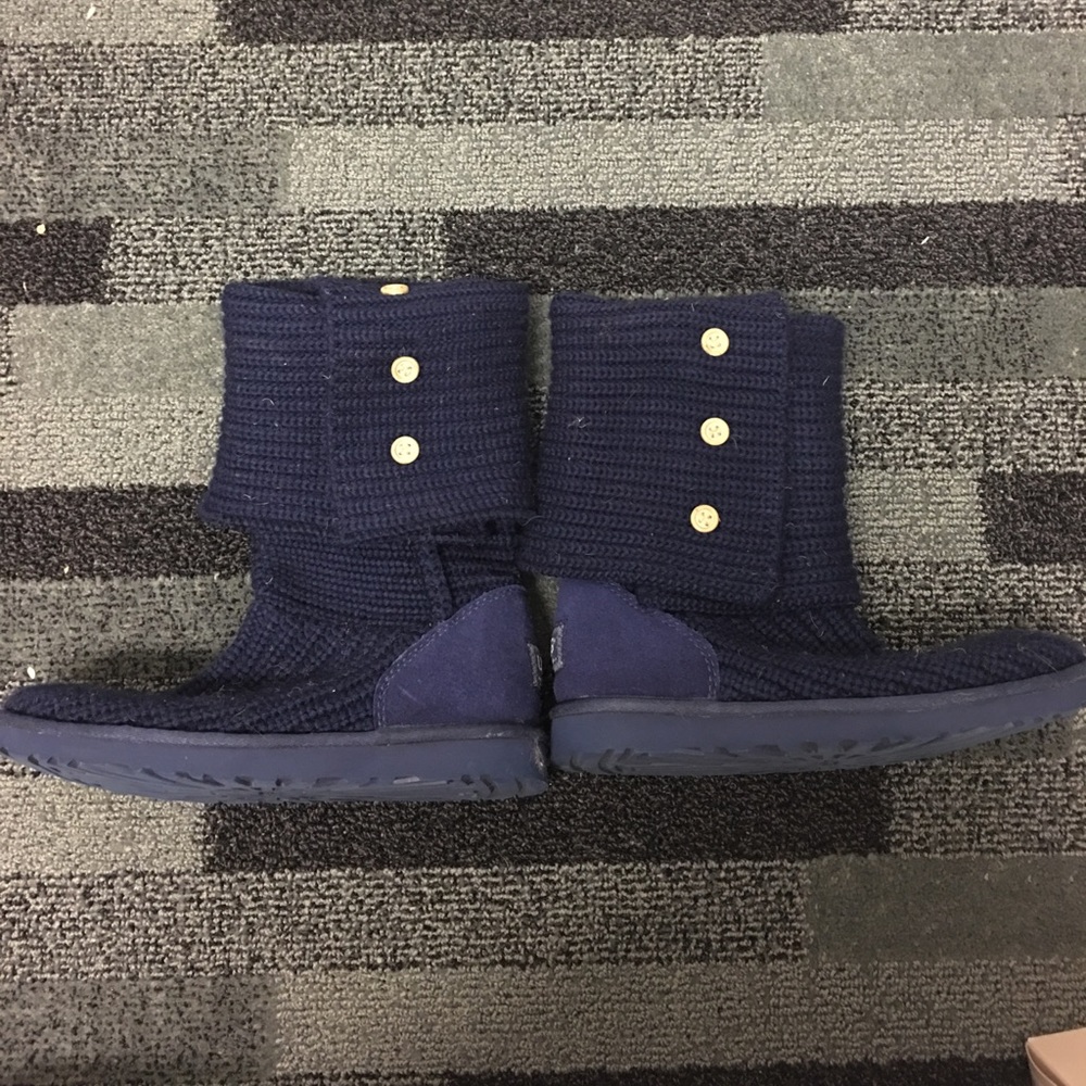 NWOB UGG Navy Boots