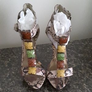 Colorful Earthtone Heel