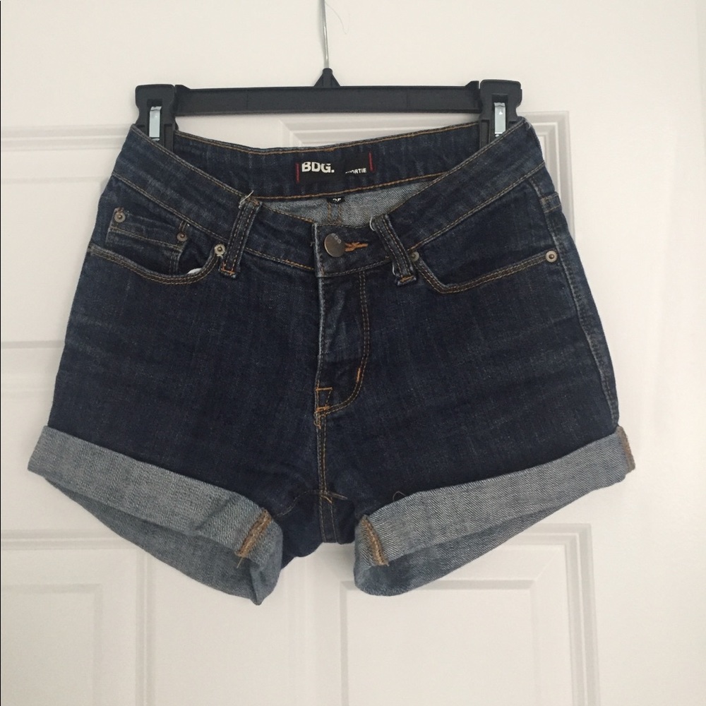 BDG urban outfitters shorts 25