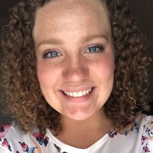 Meet your Posher, Savannah