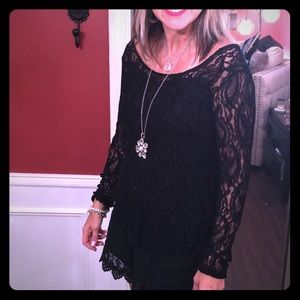 Black Lacey top from Buckle.