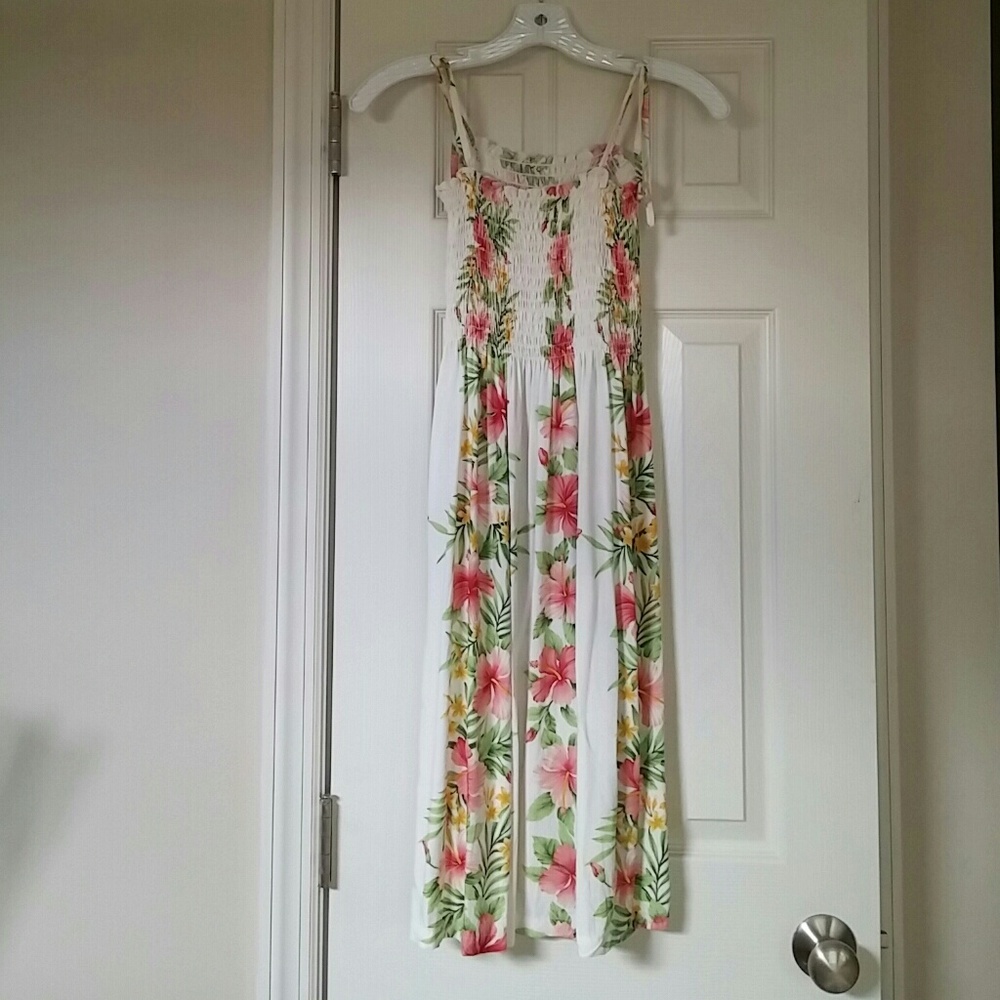 Hawaiian island dress