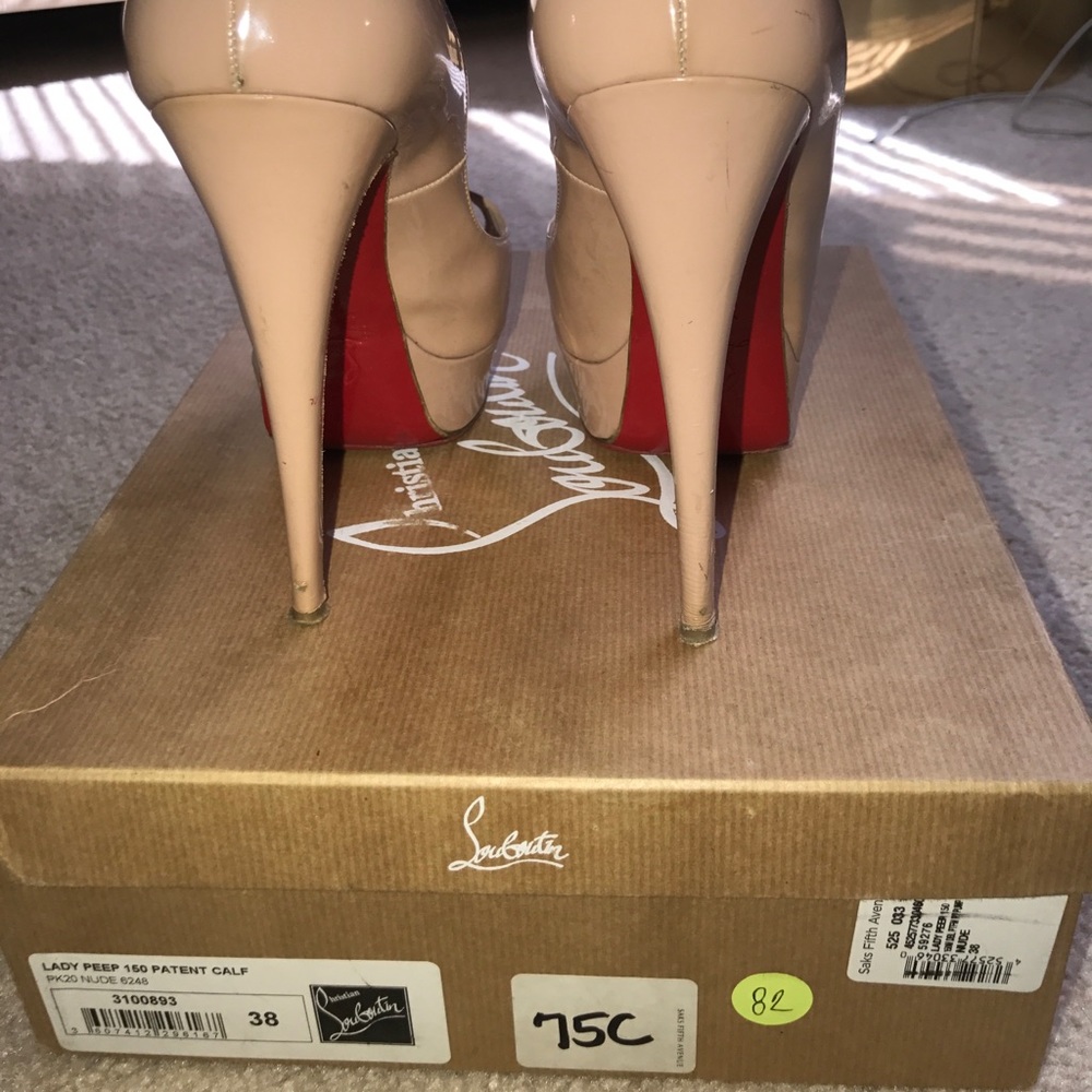 Louboutin Patent Leather Nude lady peeps!