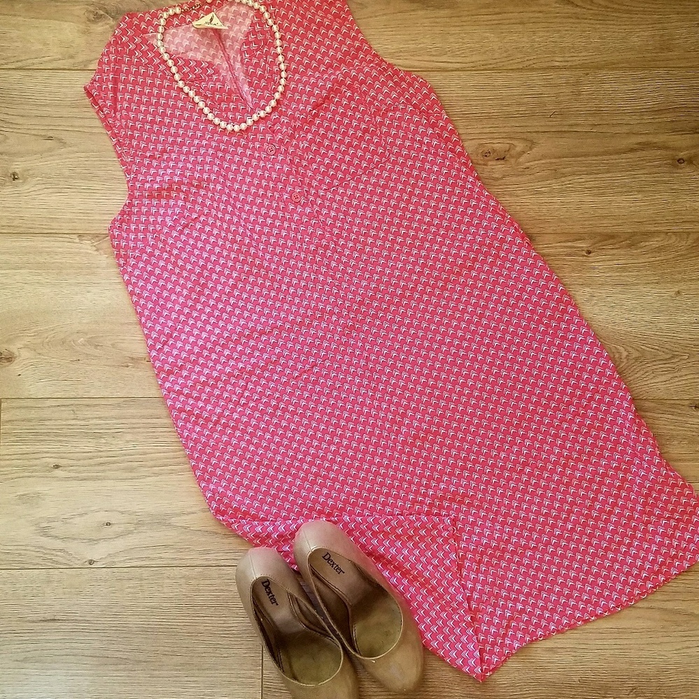 Chic poppy dress