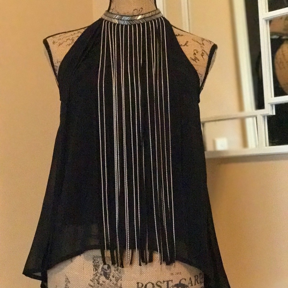 Elegantly sexy flowy top
