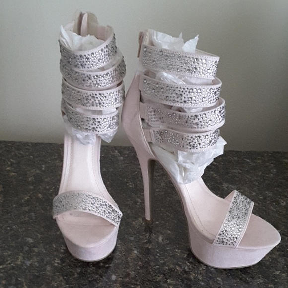 Rhinestone Soft Pink Heel - Picture 2 of 4