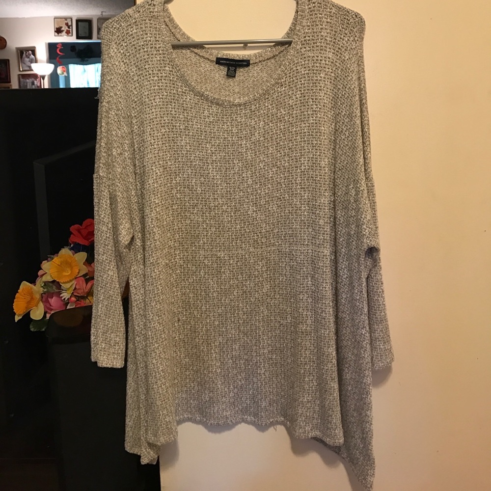 Warm 3/4 sleeve knit sweater!
