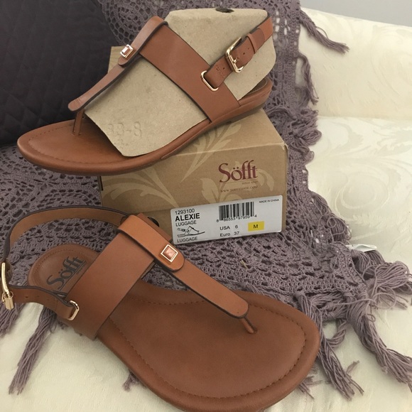 Sofft Shoes - Sofft "Alexie" thong sandals