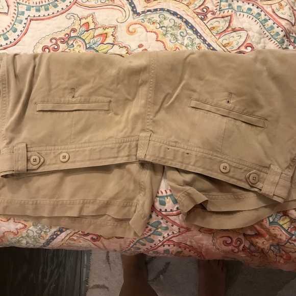 Size 40 Men's khaki Cargo Shorts - Picture 3 of 3