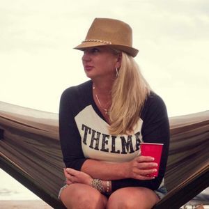 Meet your Posher, Carrie