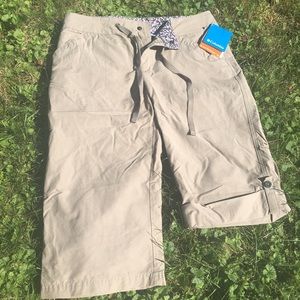 NWT Columbia Capri pants