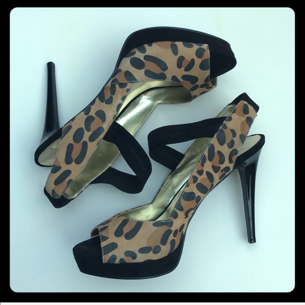 ✨Carlos by Carlos Santana✨animal-print high heels