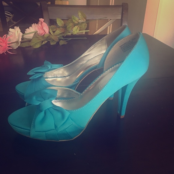 Mari belle heels color is Malibu - Picture 1 of 3