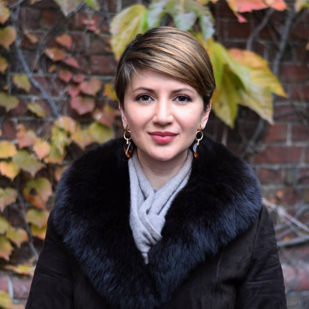 Meet your Posher, Ruxanda