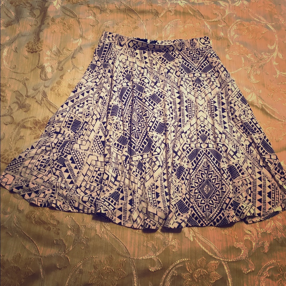 Cynthia Rowley blue and white patterned skirt