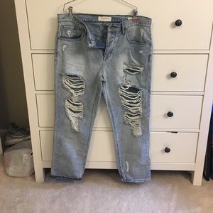 Destroyed Boyfriend Jeans