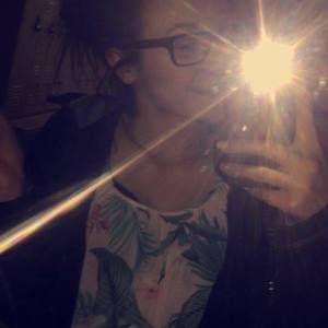 Meet your Posher, Mollee