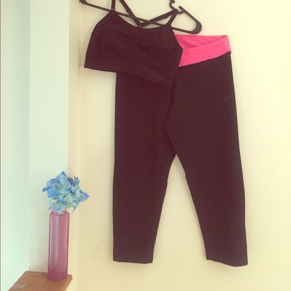 Pink Adidas Climalite Crop Leggings size Medium 💖