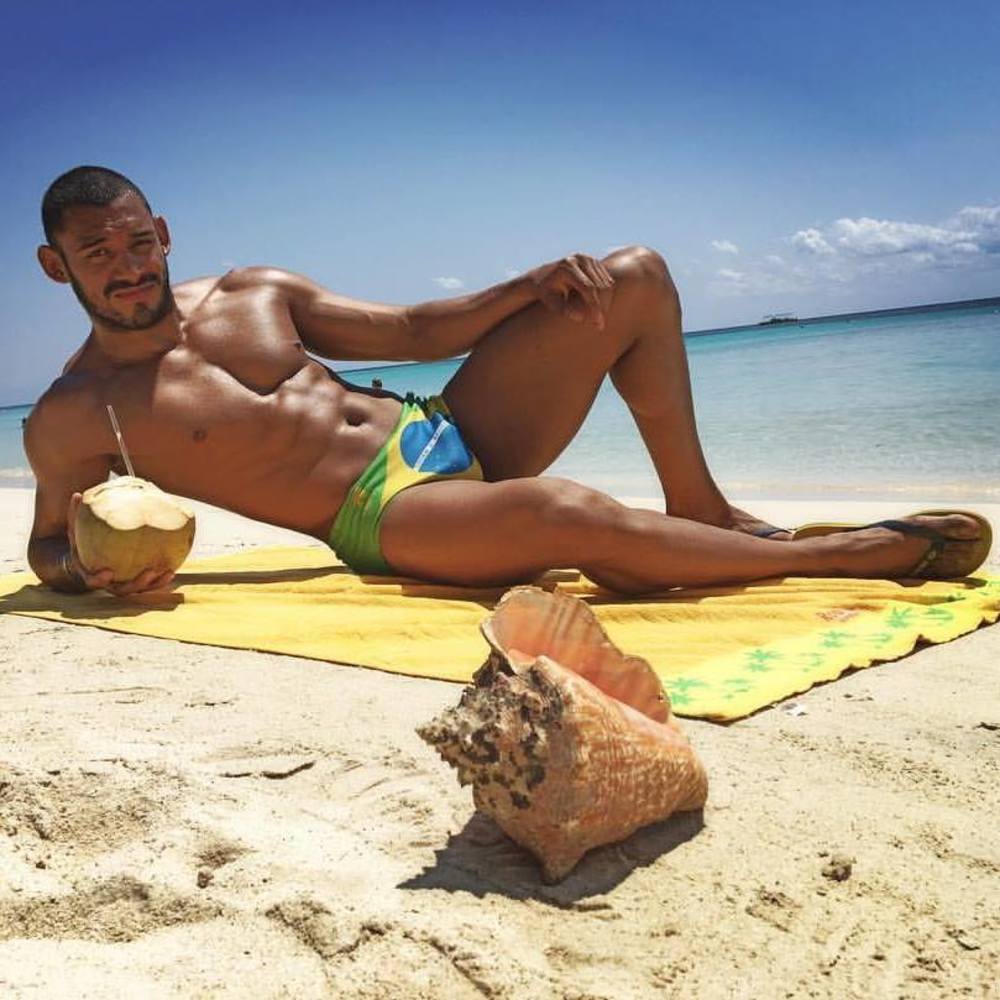 Meet your Posher, Jj