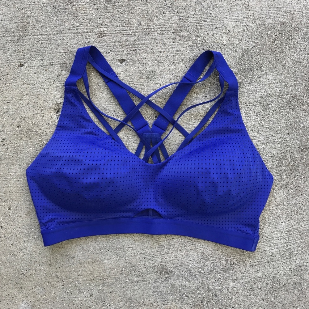 Sports bra