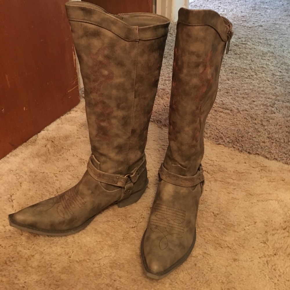 Southern Fried Chicks boots