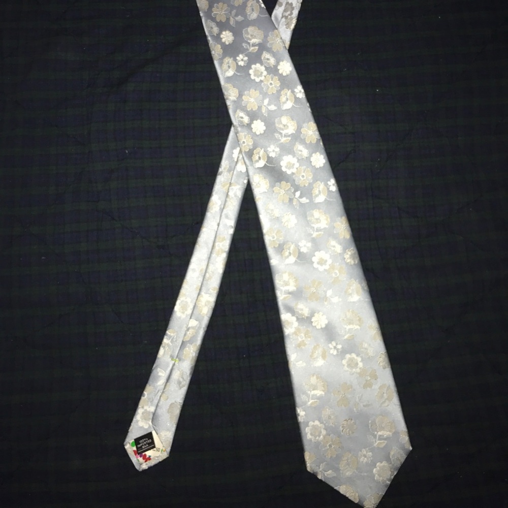 Men's City of London tie.