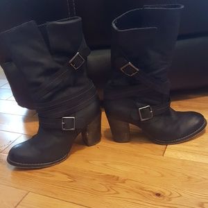 Black Aldo boots.