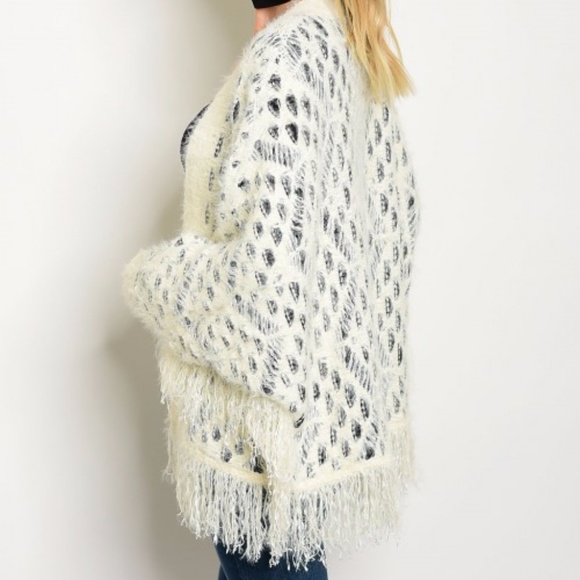 IVORY & BLACK fuzzy knit CARDIGAN - Picture 4 of 4