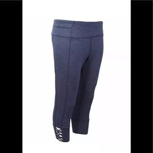 CALVIN KLEIN Yoga Capri Pants sz S Retails $49