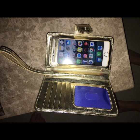 Lilly Pulitzer Wristlet - Picture 4 of 5