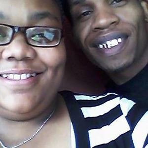 Meet your Posher, Mona