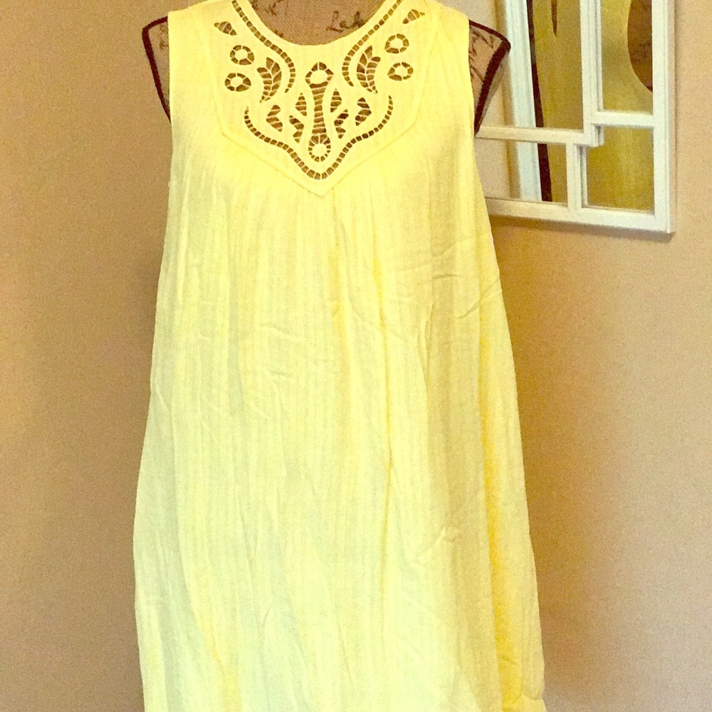 Max Studio collection in yellow