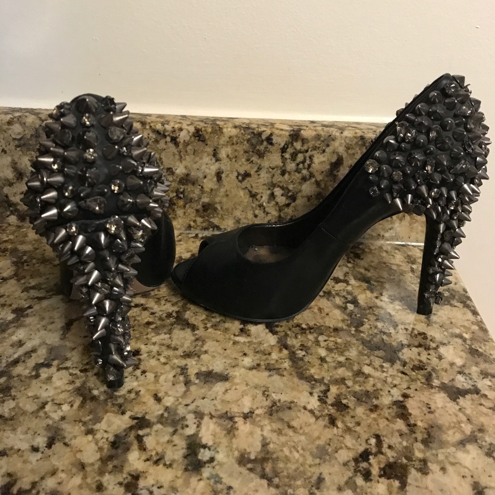 Sam Edelman studded peep toe pump