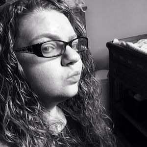 Meet your Posher, Caitlin