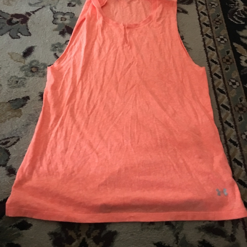 Under armour tank