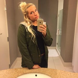 Meet your Posher, Amber