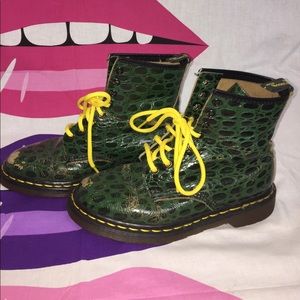 VINTAGE 🐍 DOCS