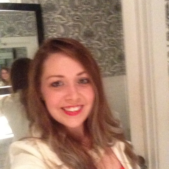 Meet your Posher, Crissie - Picture 1 of 1