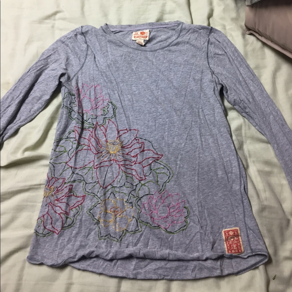 Long sleeve t-shirt