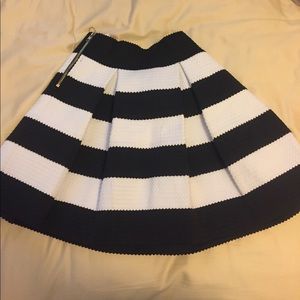 TAKING OFFERS!! Black and white skirt