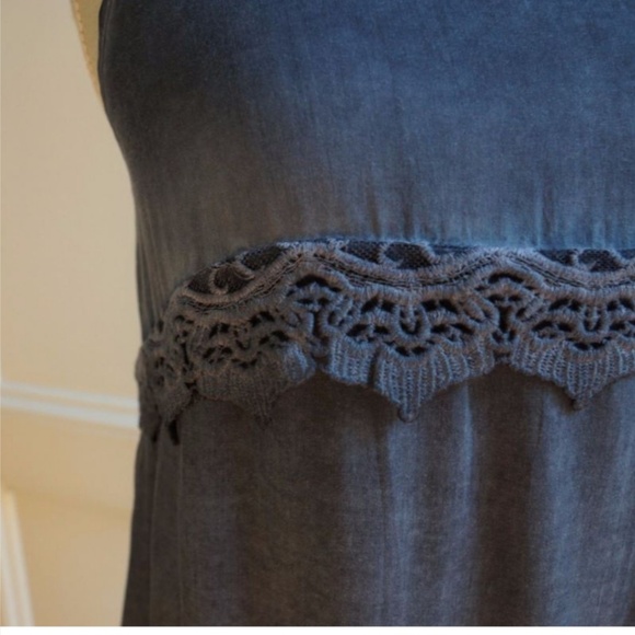 Stone washed maxi dress lace hem detail blue - Picture 5 of 6