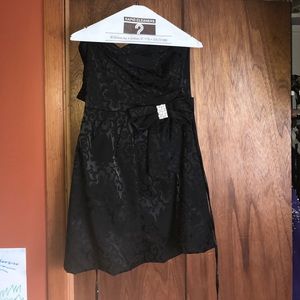 Black velvet party dress