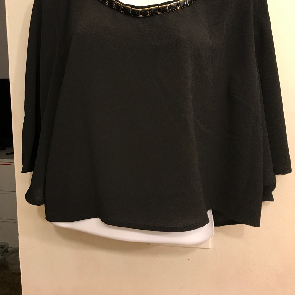 Bebe short blouse