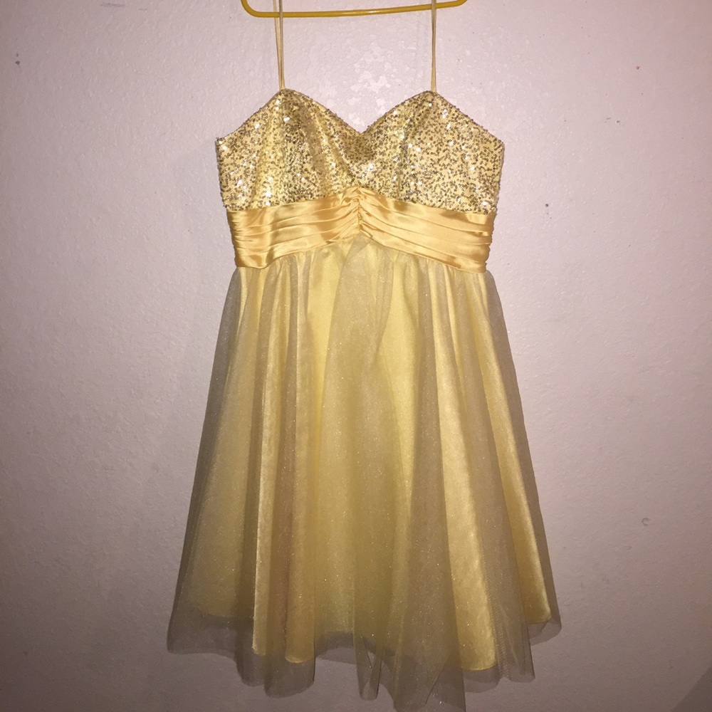 Yellow homecoming/prom dress