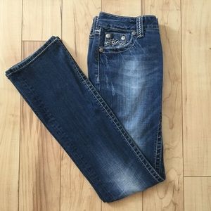 ⬇️ Reduced ⬇️ MISS ME Easy Boot Medium Wash!