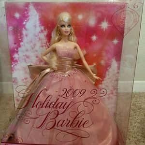 2009 holiday collection Barbie
