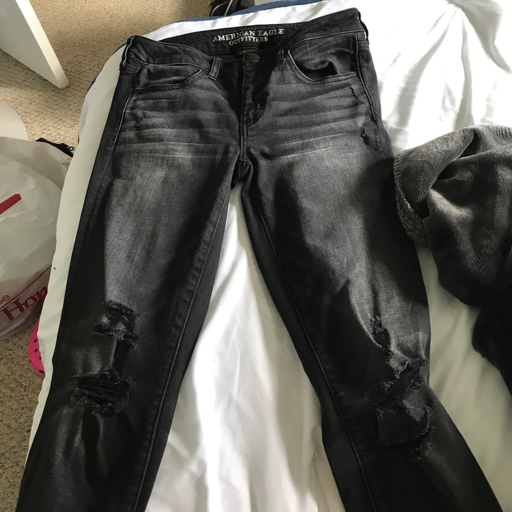 American Eagle Black Ripped Jeggings